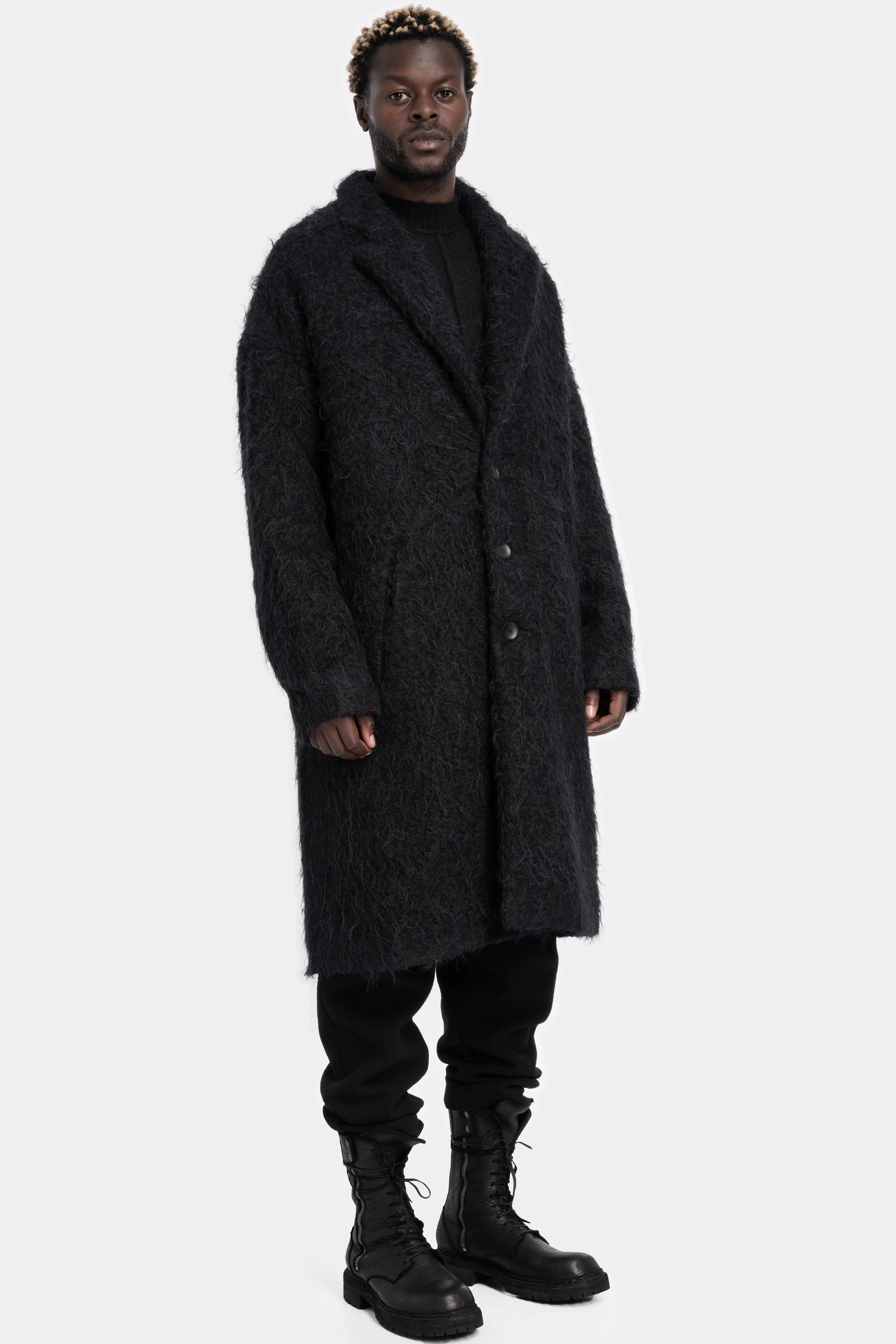 Long buttoned alpaca / wool coat